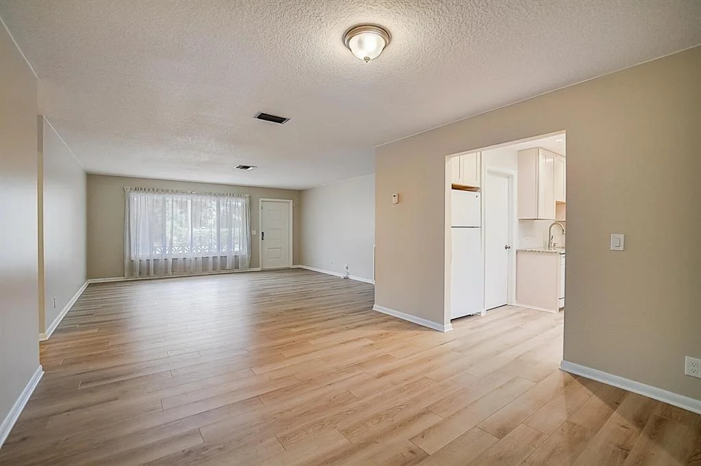 Photo of 6817 Eastview Drive