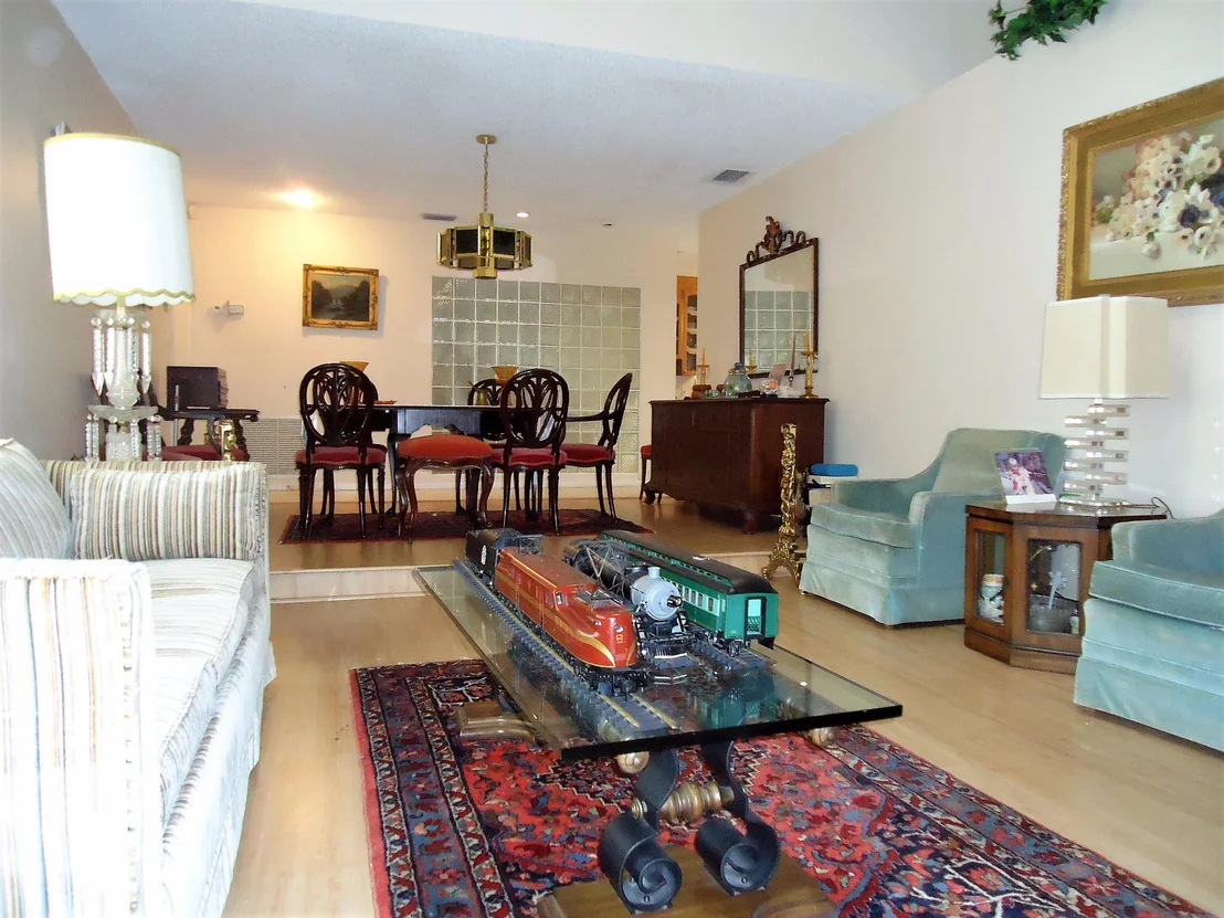 Photo of 3129 Lakeview Drive