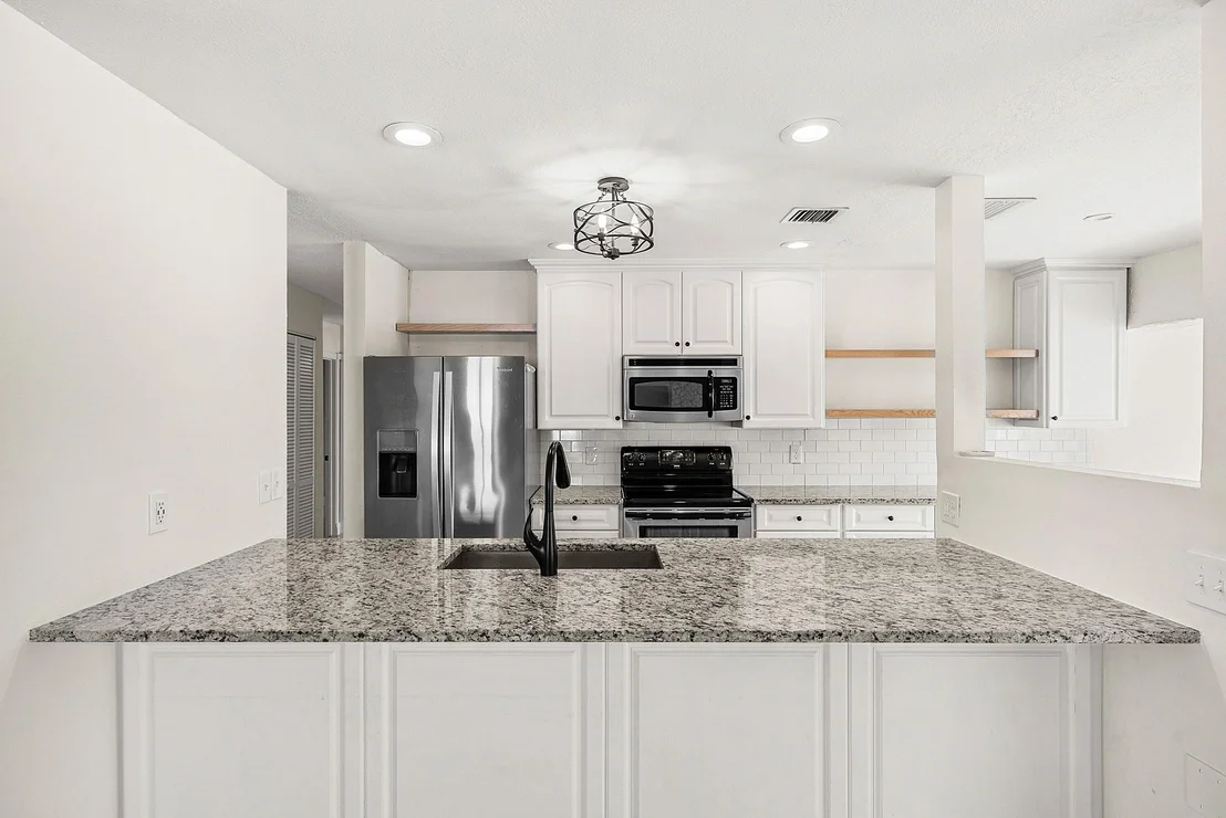 Photo of 1508 Cormorant Road