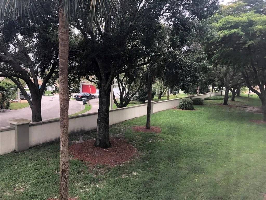 Photo of Unit A2 at 1901 Bermuda Circle