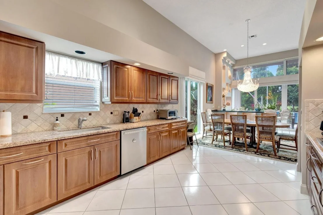Photo of 6429 Three Lakes Lane