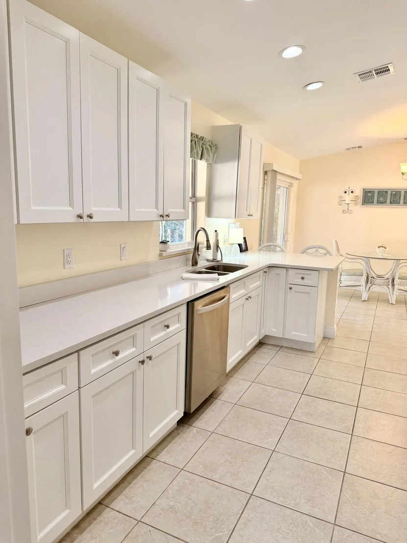 Photo of 3218 NW 33rd Avenue