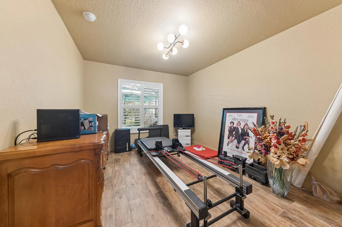 Photo of 5318 VERNIO Lane