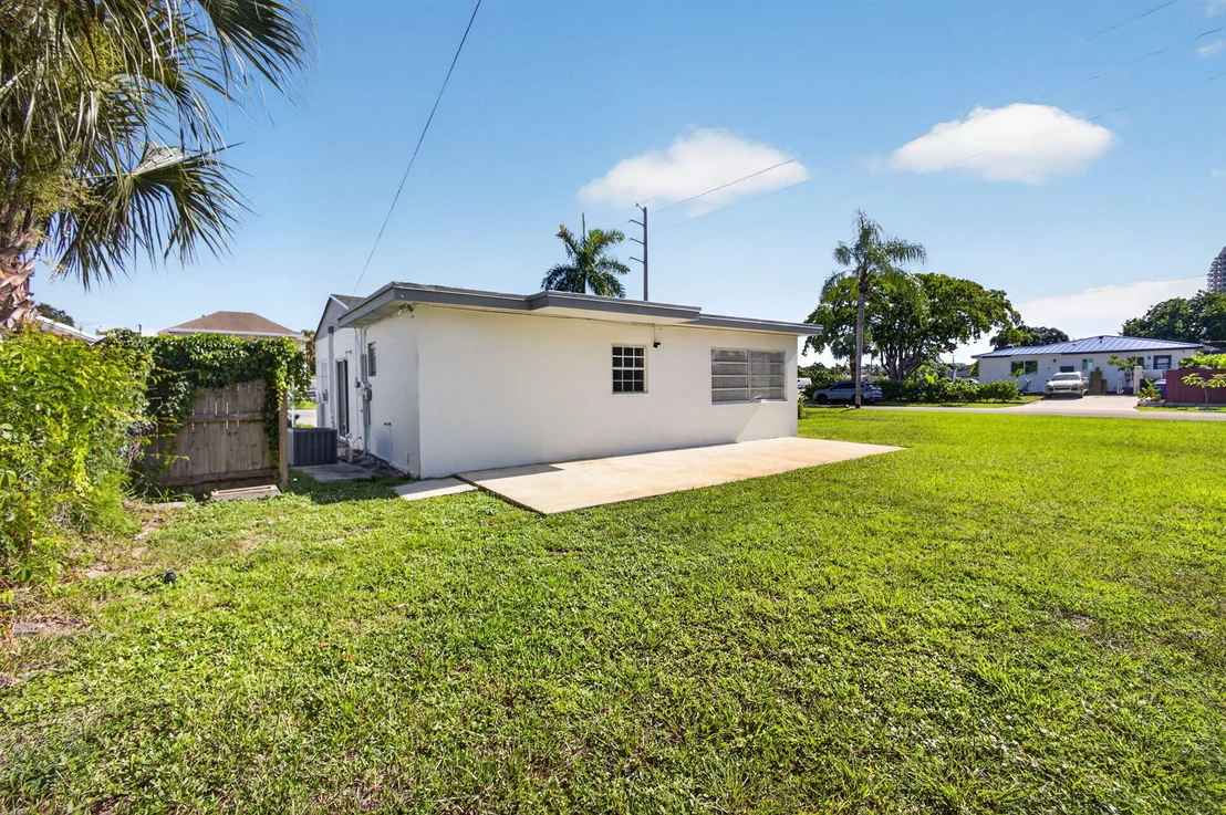 Photo of 304 Cypress Drive