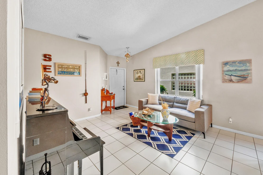 Photo of 4255 NW 1st Drive