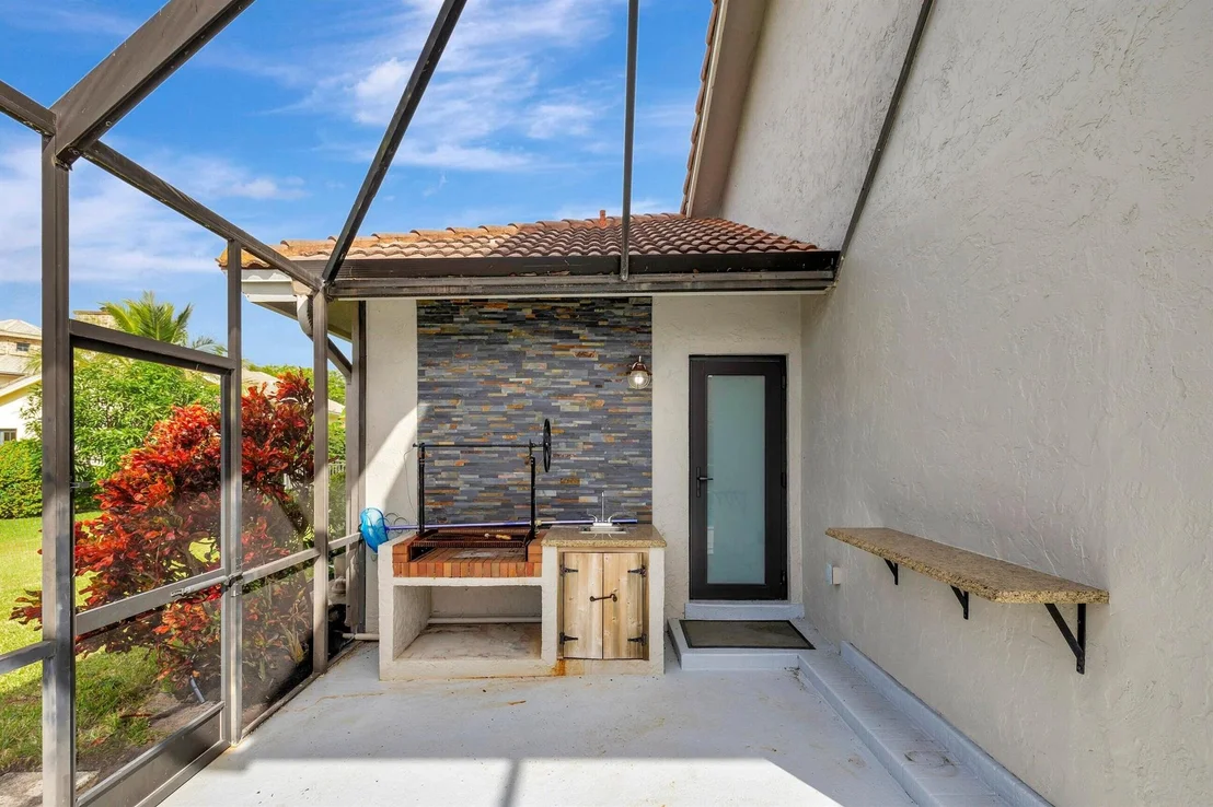 Photo of 4875 Hunters Way