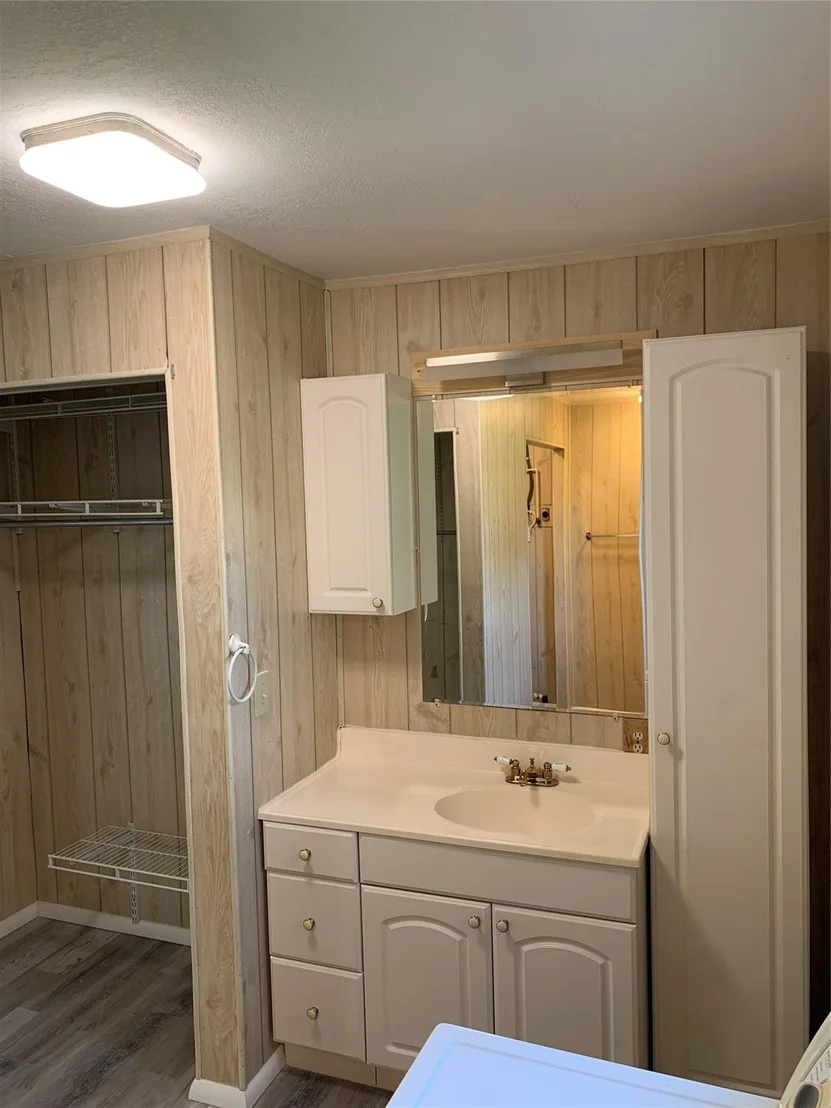 Photo of 2341 SE 27th Street