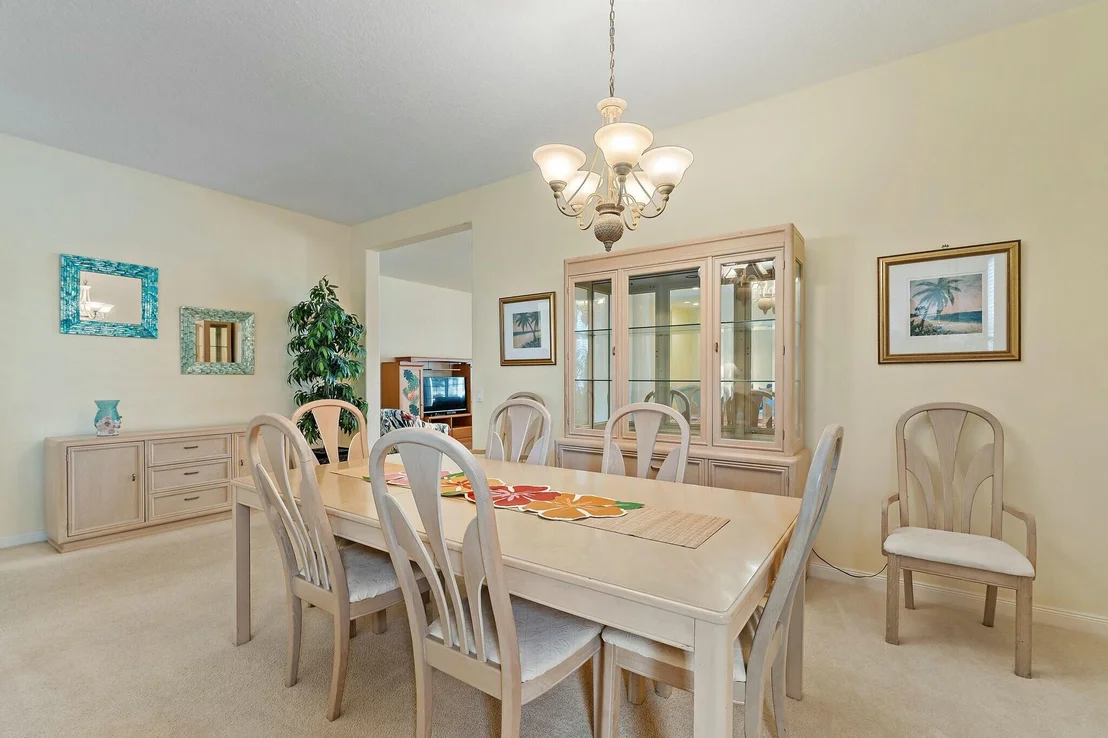 Photo of 2628 W Community Drive