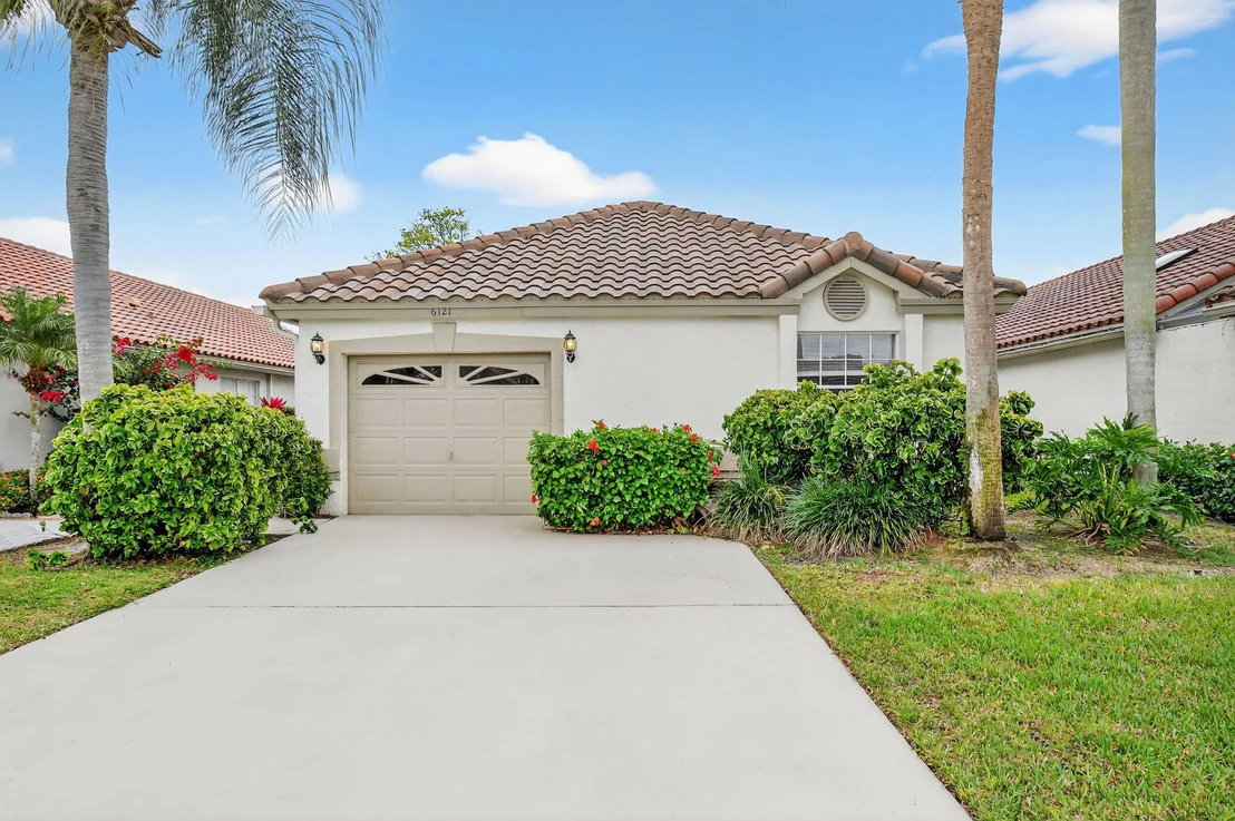 Photo of 6121 Bay Isles Drive