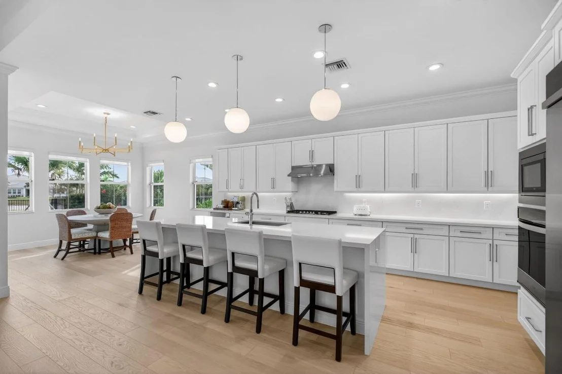 Photo of 9249 Crestview Circle