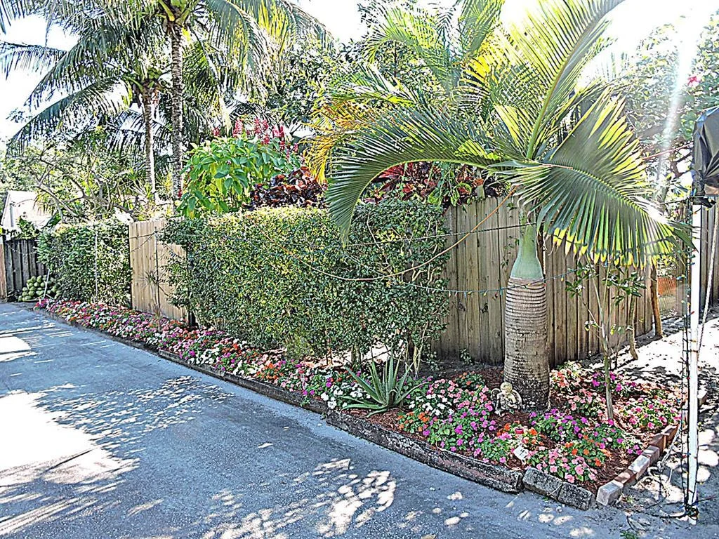 Photo of 4361 Davis Road