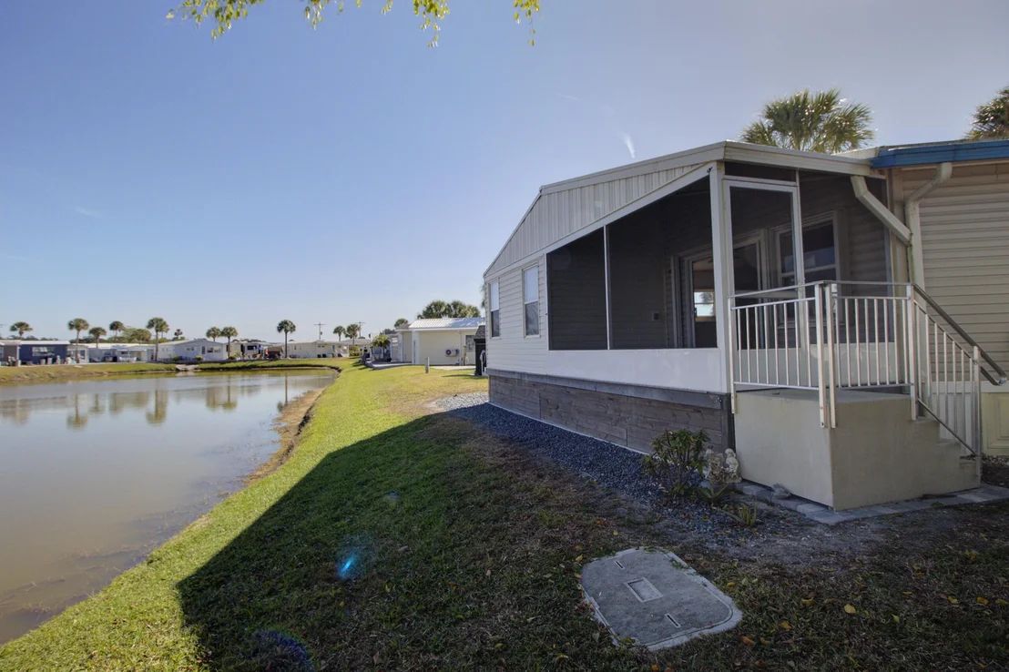 Photo of 6633 SE 52nd Street