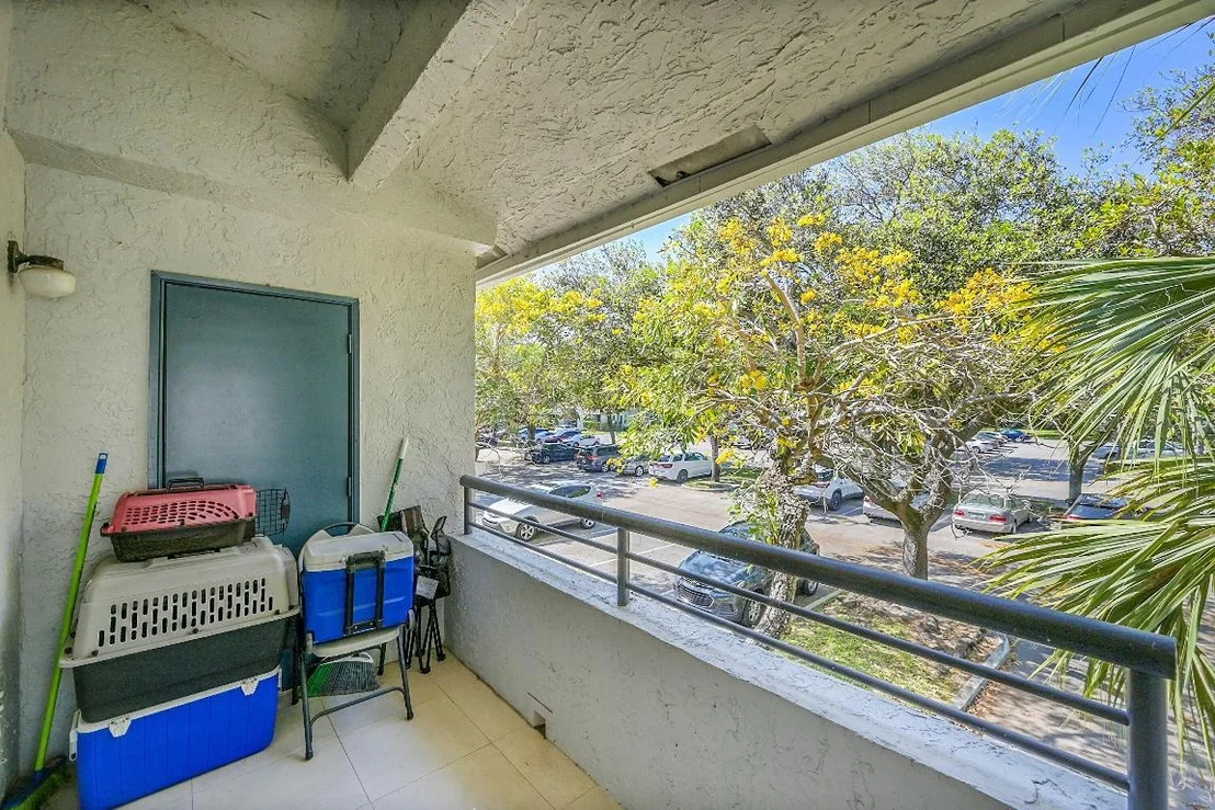 Photo of Unit 4201 at 931 Lyons Road