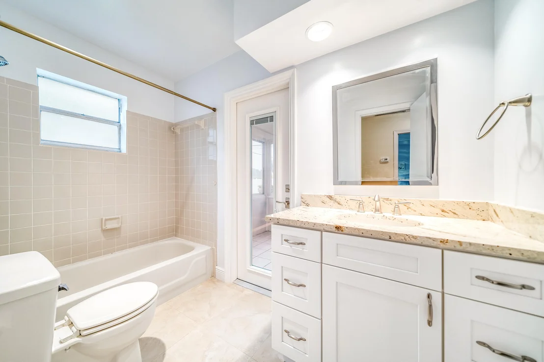Photo of 501 Oak Terrace