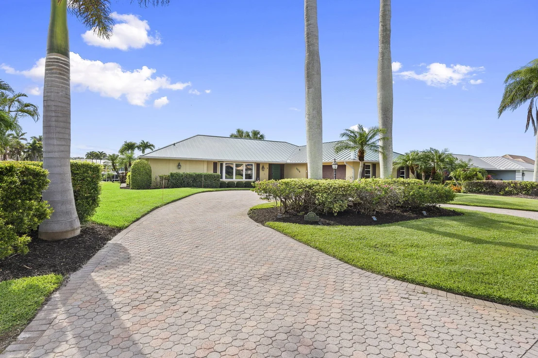 Photo of 3374 SE Fairway E