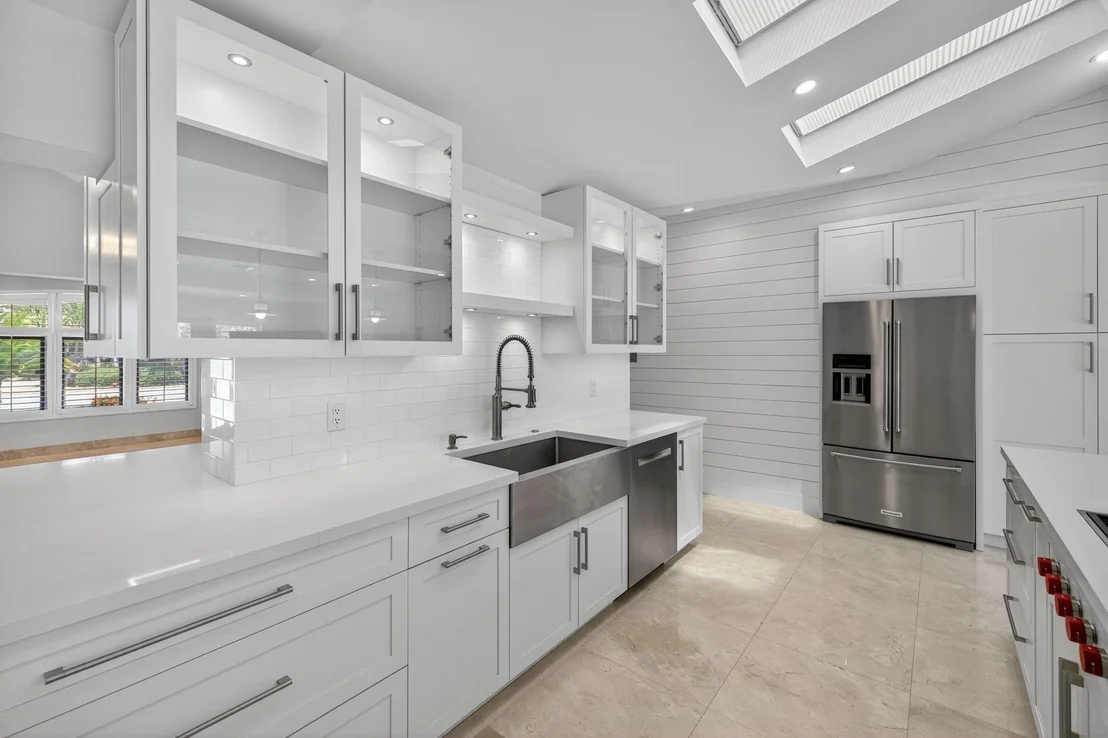 Photo of 990 SE 7th Avenue