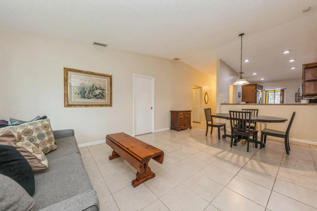 Photo of 15888 Laurel Oak Circle