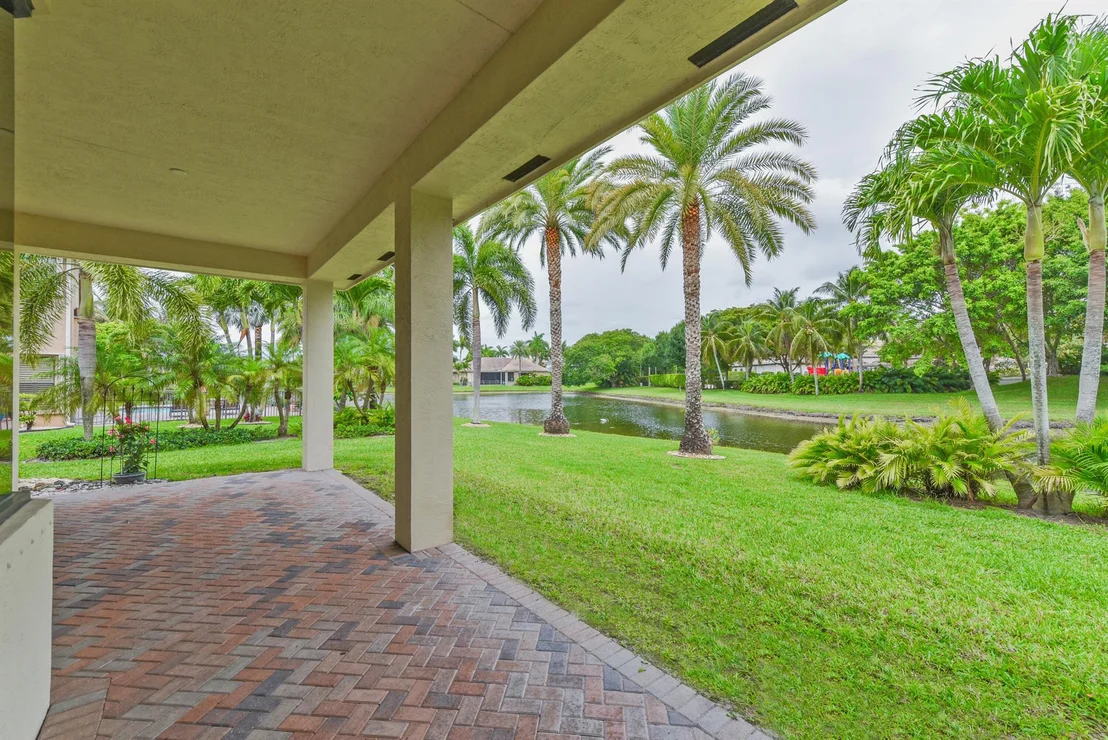 Photo of 3583 Collonade Drive