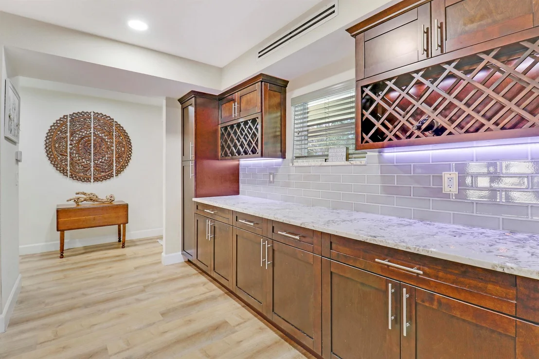 Photo of 2867 Oak Drive