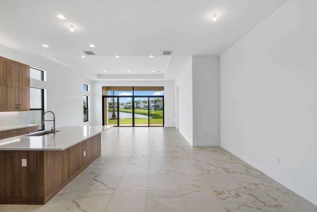 Photo of 8254 Royal County Down Road