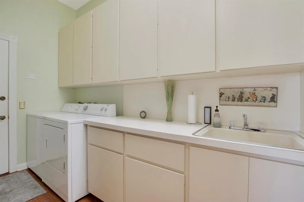 Photo of 110 S Hampton Drive