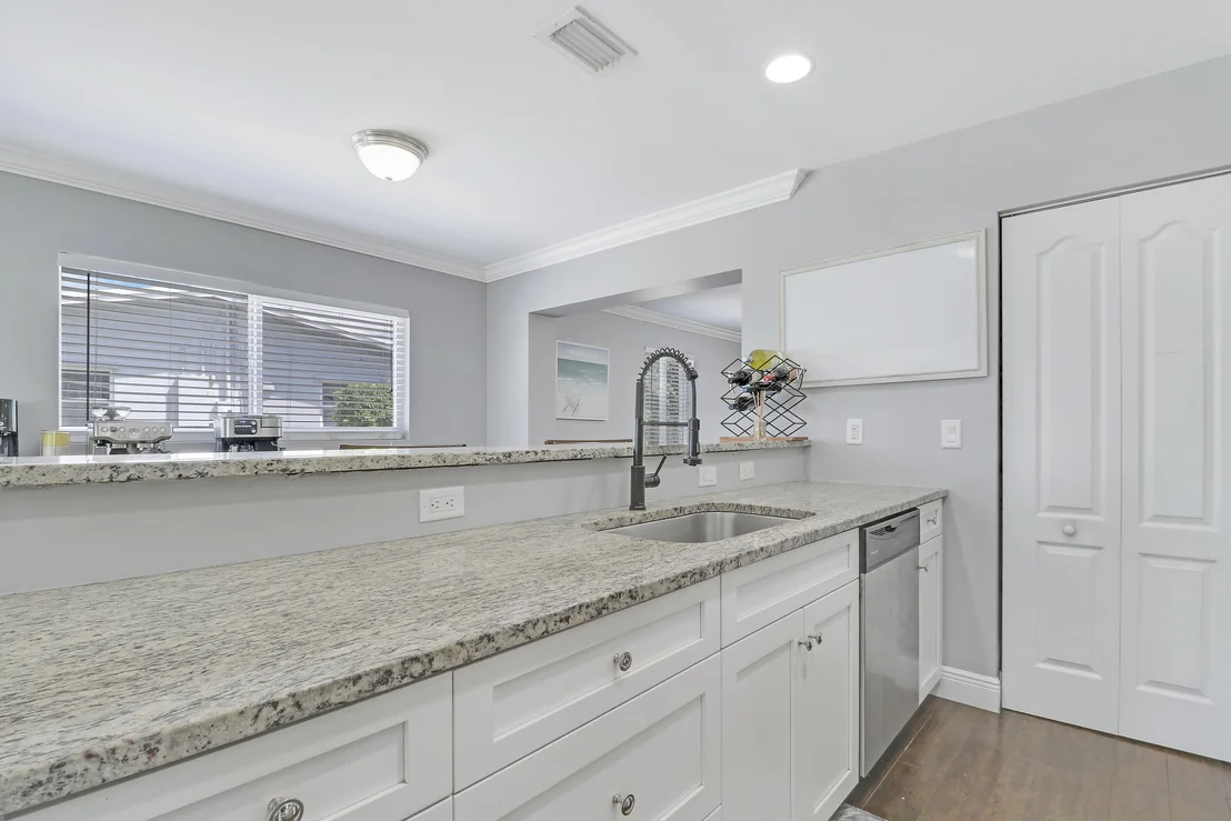 Photo of 532 Riverside Drive