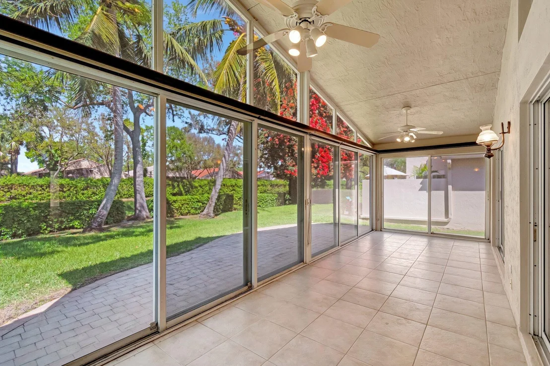 Photo of 6631 Sherbrook Drive