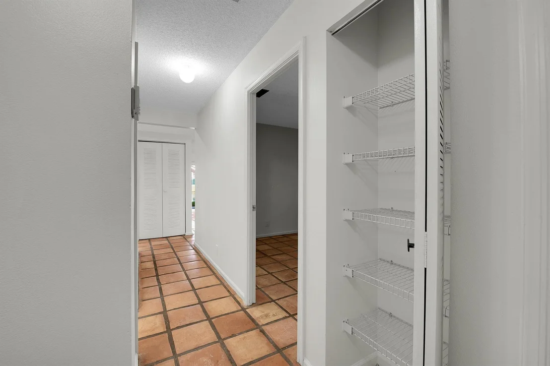 Photo of 1893 Discovery Way