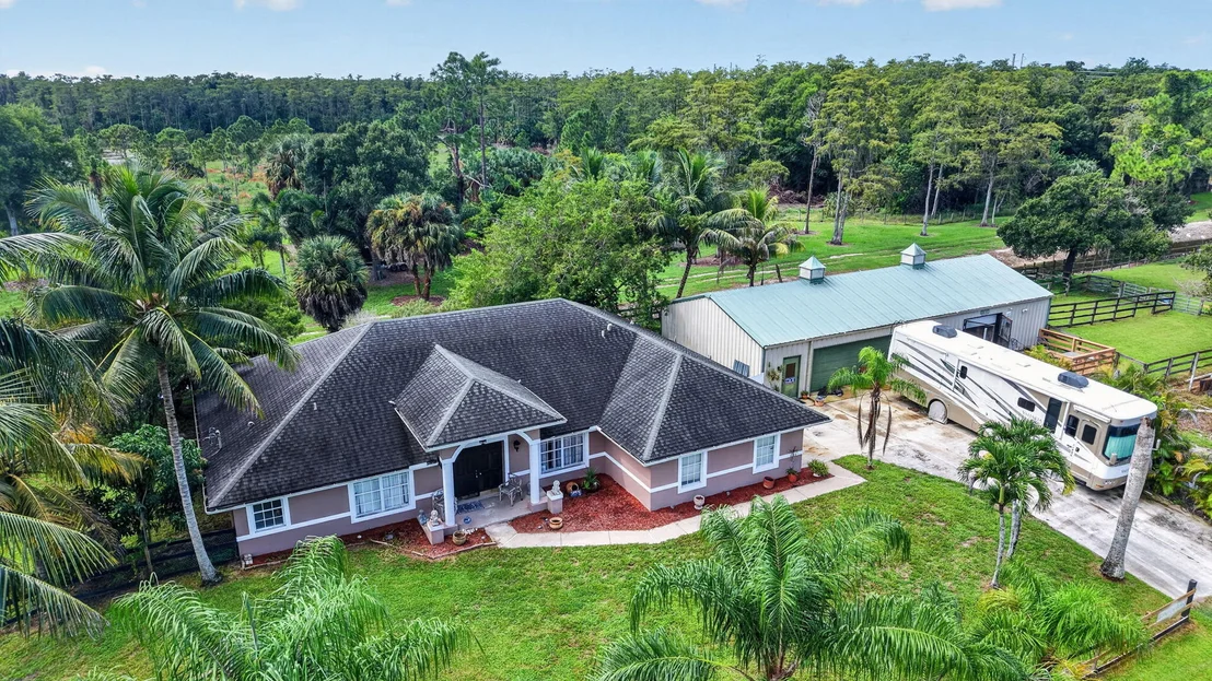 Photo of 10920 Barn Road