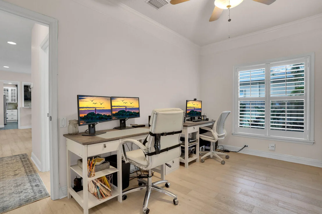 Photo of 471 Oriole Point