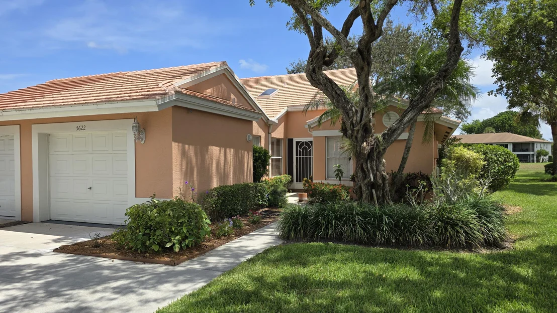 Photo of 5622 Royal Lake Circle