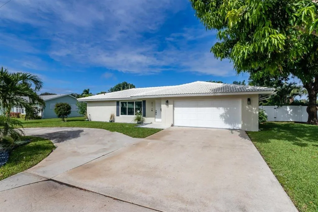 Photo of 611 Sunshine Drive