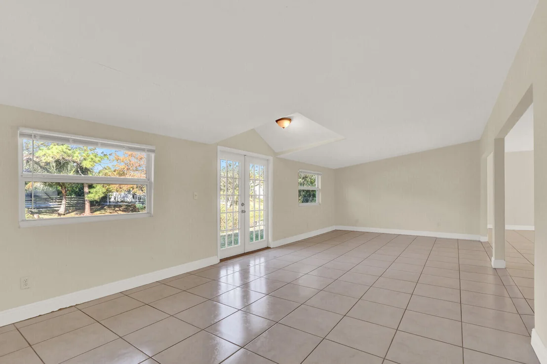 Photo of 8074 SE River Lane