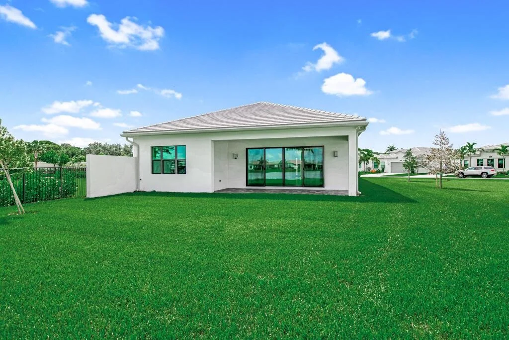 Photo of 9290 Mountain Pine Grove