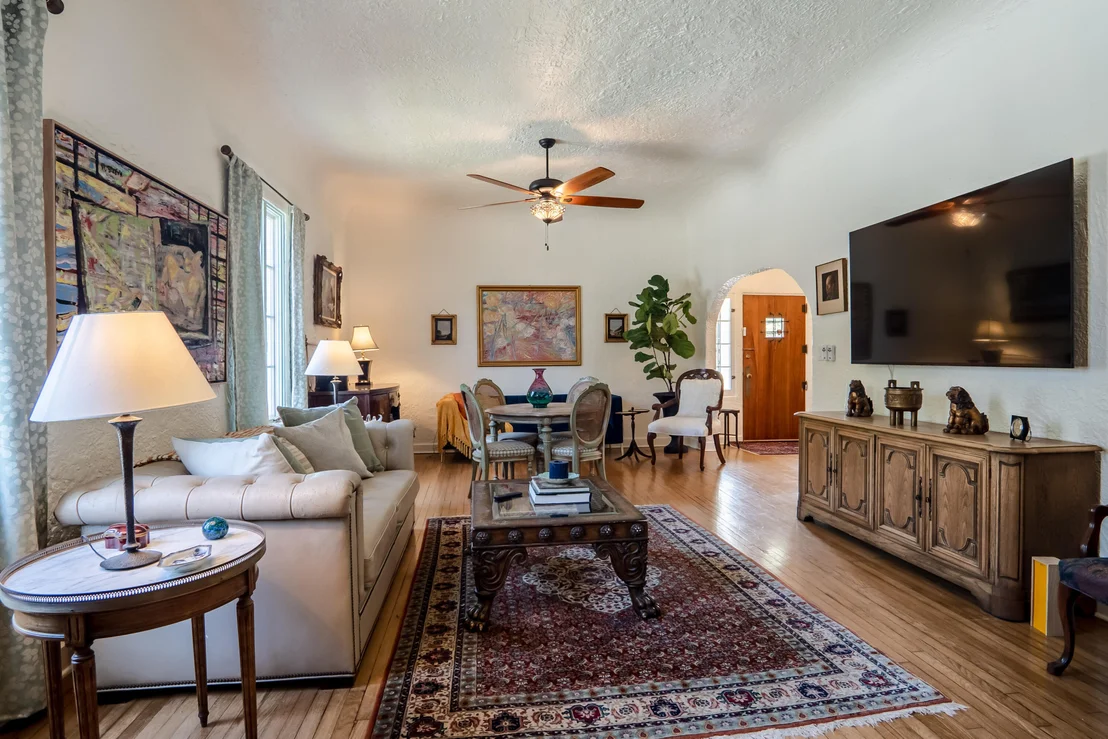 Photo of 302 Fordham Drive