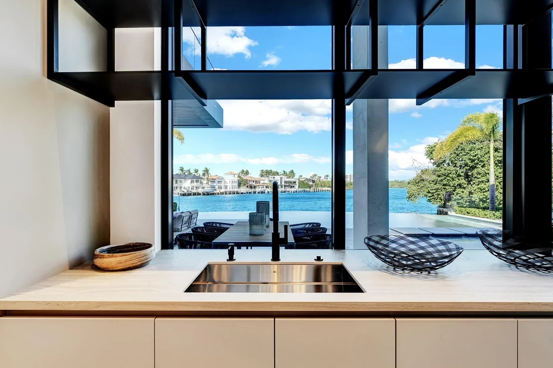 Photo of 829 Orchid Drive
