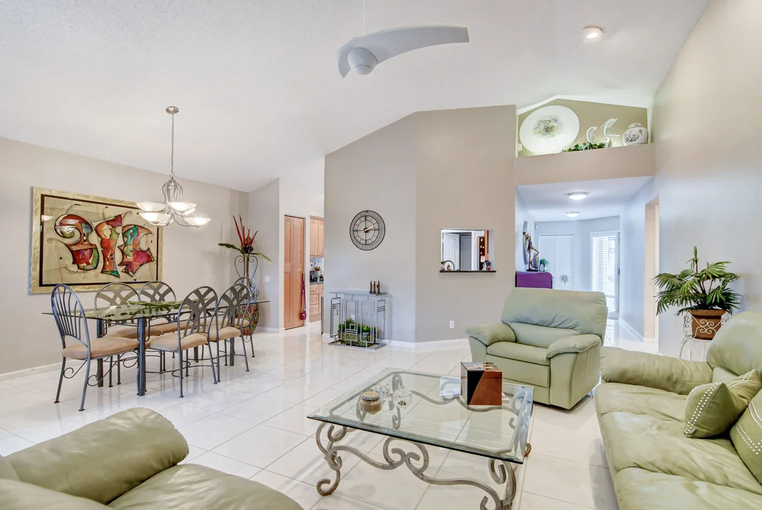 Photo of 6081 Bluegrass Drive
