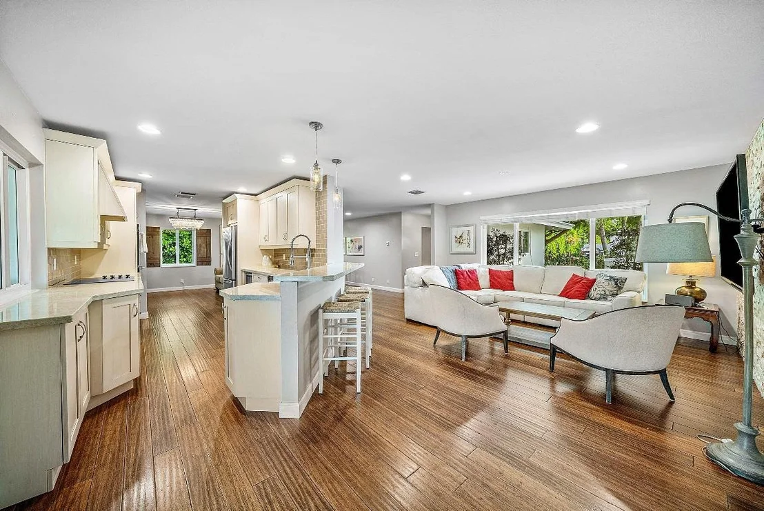 Photo of 3213 Canal Drive