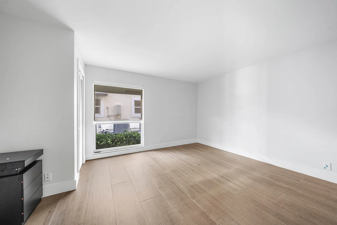 Photo of 5854 Pinebrook Drive