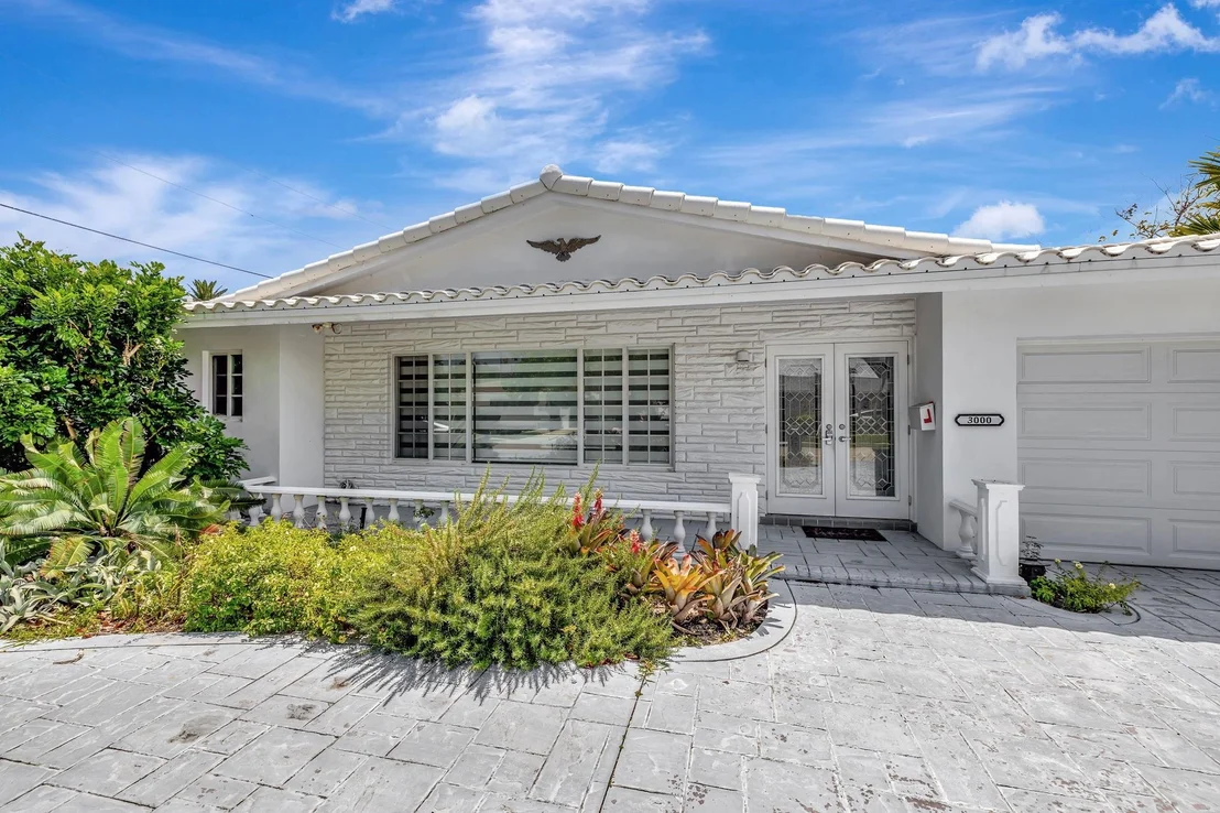 Photo of 3000 NE 45th Street