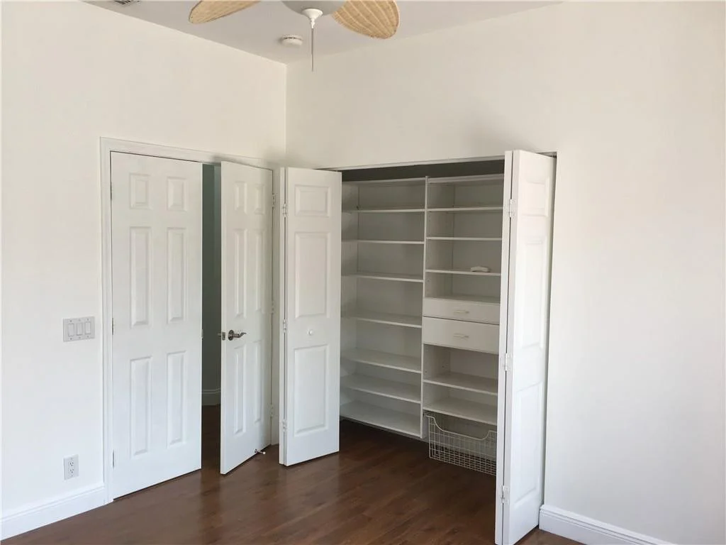 Photo of 2563 Bay Pointe Drive