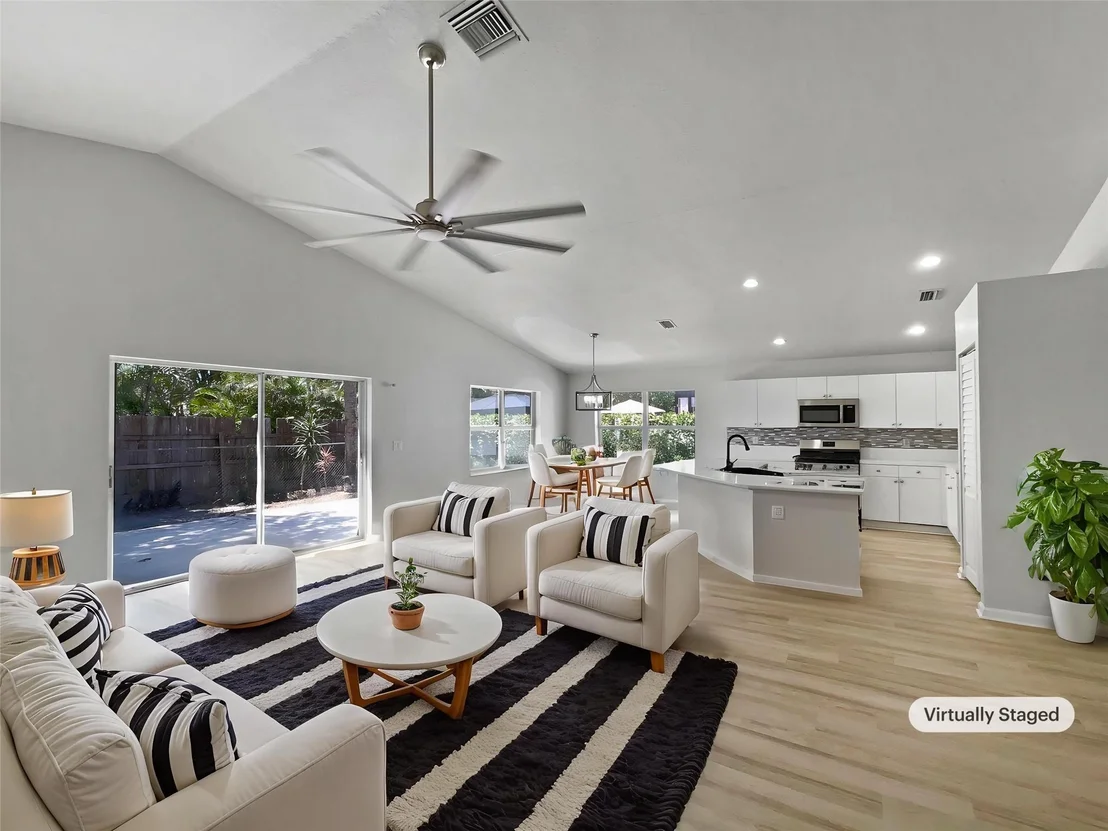 Photo of 1066 Salmon Isle