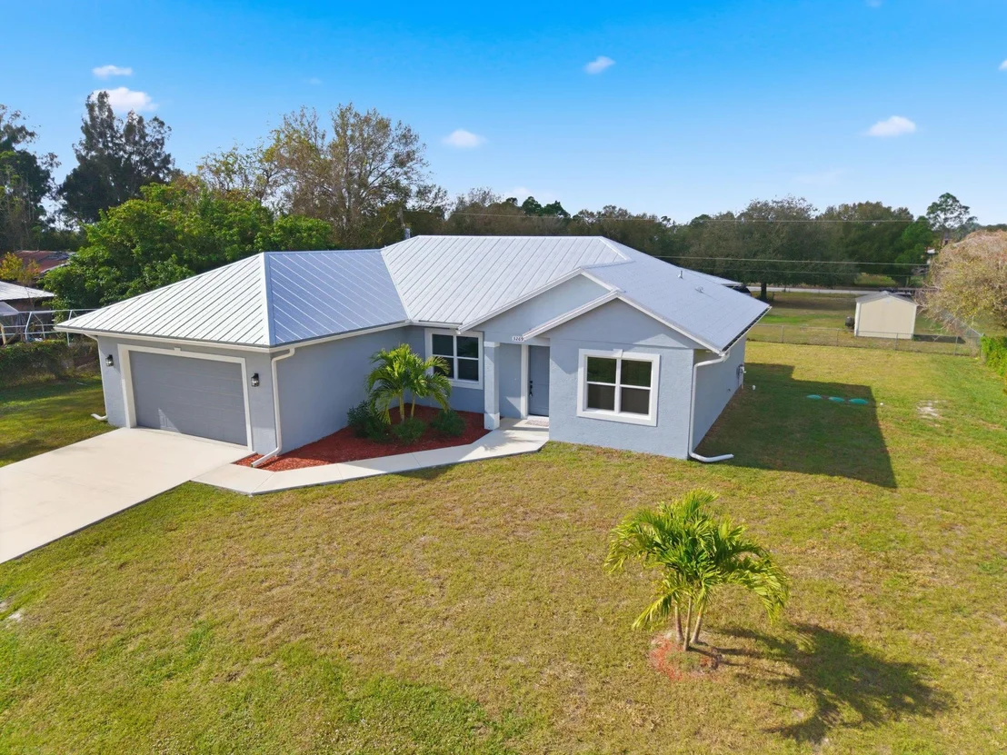 Photo of 3269 NW 24th Avenue