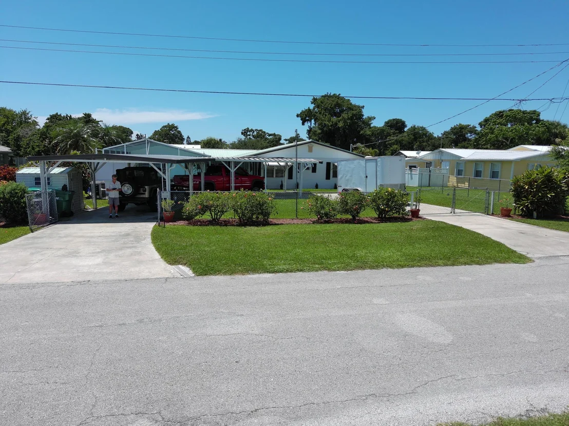 Photo of 2928 SE 27th Street
