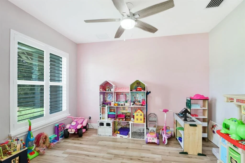 Photo of 660 Marshall Road