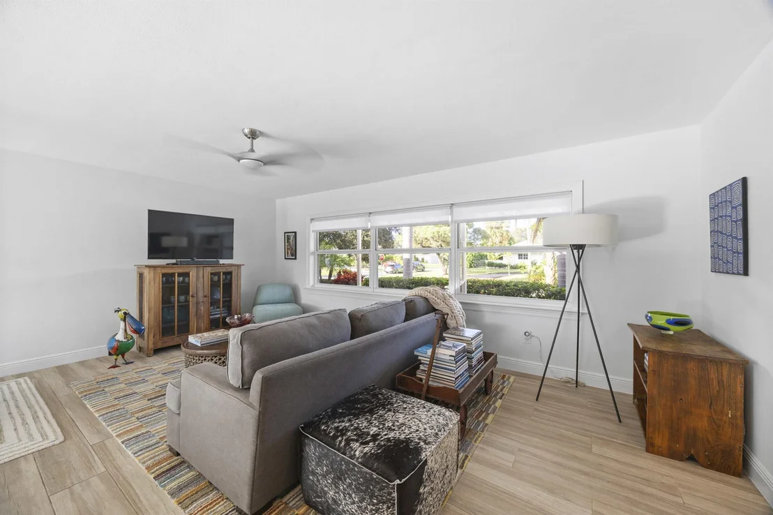 Photo of 40 Pinetree Place