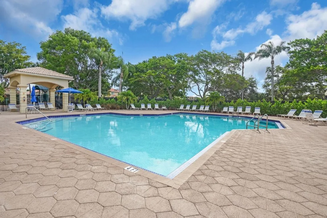 Photo of 7039 Middlebury Drive