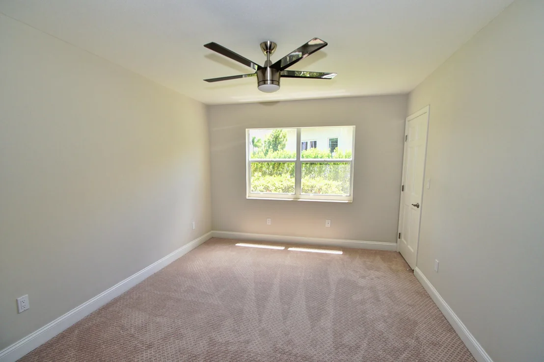 Photo of 3835 Live Oak Boulevard