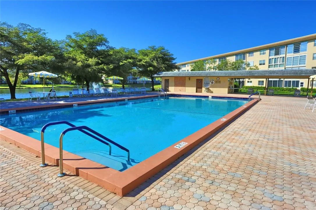 Photo of Unit B2 at 1108 Bahama Bend
