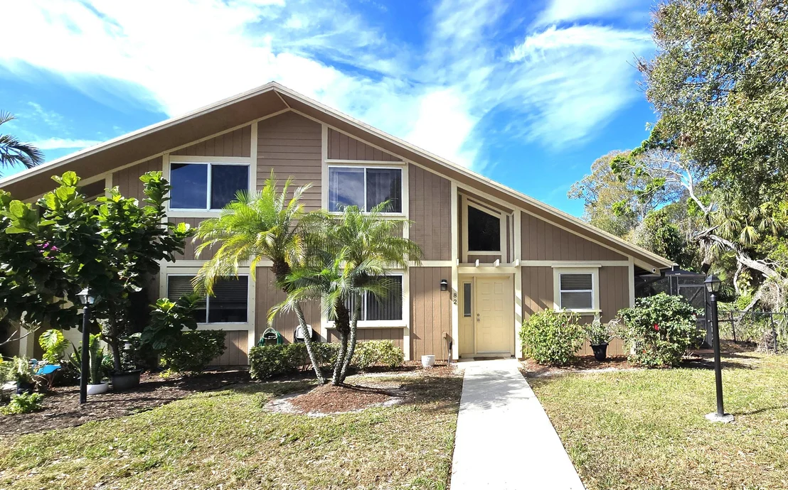 Photo of 82 Maplecrest Circle